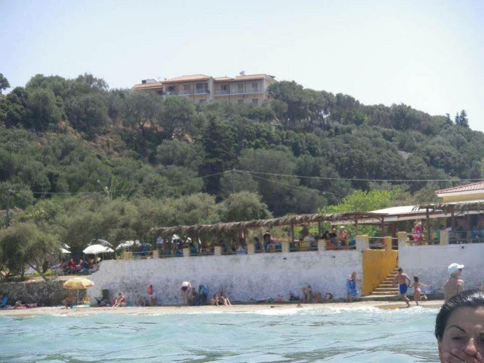טסיליבי Sofos Apartments מראה חיצוני תמונה