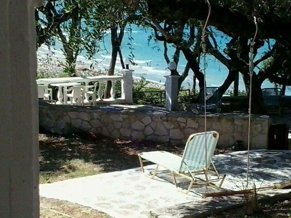 טסיליבי Sofos Apartments מראה חיצוני תמונה